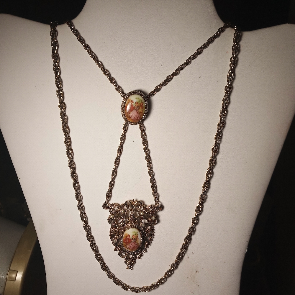 Vintage Fragonard Necklace "Courting Couple"